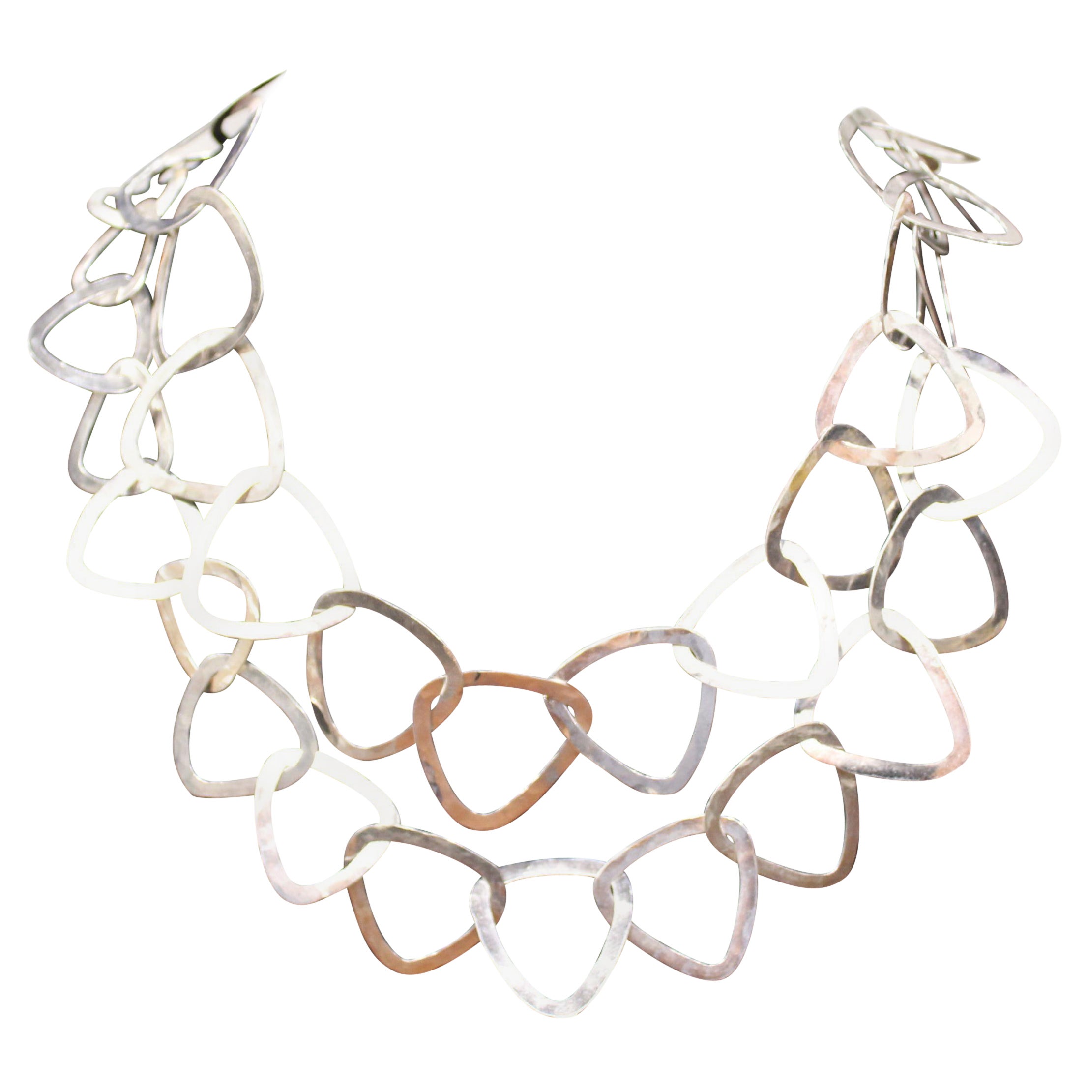 Halskette aus Sterlingsilber, Dreiecksform, handgefertigt, Italien im Angebot