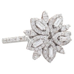 Anillo de Diamantes Flor de Oro de 10 Kilates