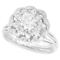 Anello vintage con diamanti e oro bianco a grappolo da 1.39 carati