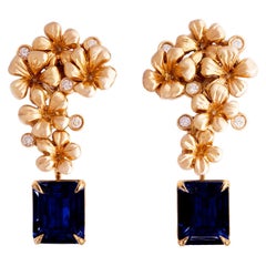 Contemporary Earrings in Eighteen Karat Rose Gold with Natural Sapphires