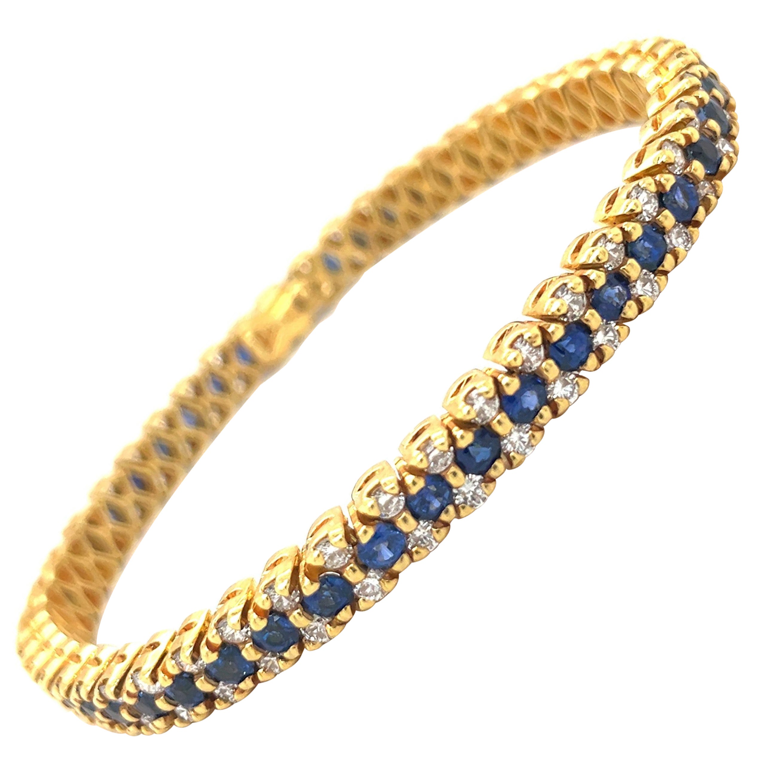 18KT Yellow Gold Diamond 3.25Ct. & Blue Sapphire 5.26Ct. Tennis Bracelet For Sale