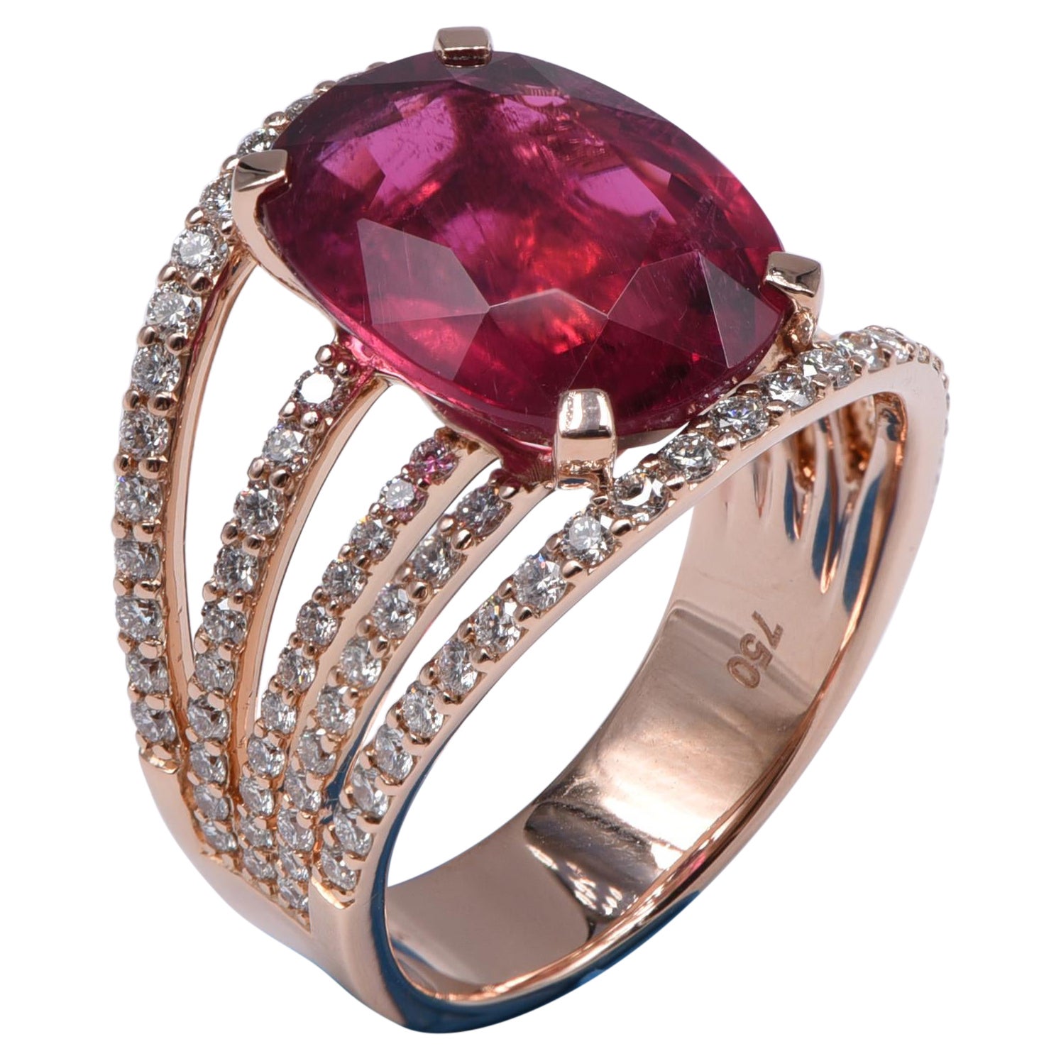 18kt Rose Gold Ring with White Diamonds and Oval Shaped Rubellite Center Stone For Sale