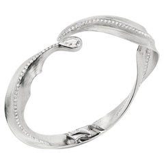 Neha Dani GIA Certified DVVS 2 0.54 Carat White Diamond Gold Alissa Leaf Bangle