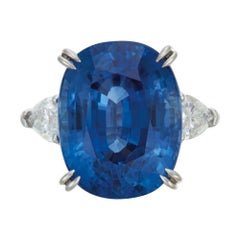 16ct Sapphire and Diamond Ring