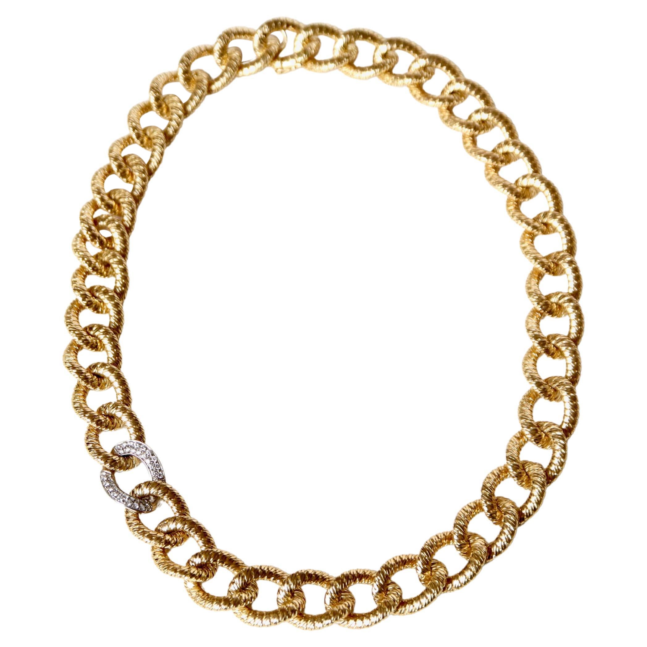 Choker Necklace in 18 Carat Yellow Gold and Diamonds For Sale