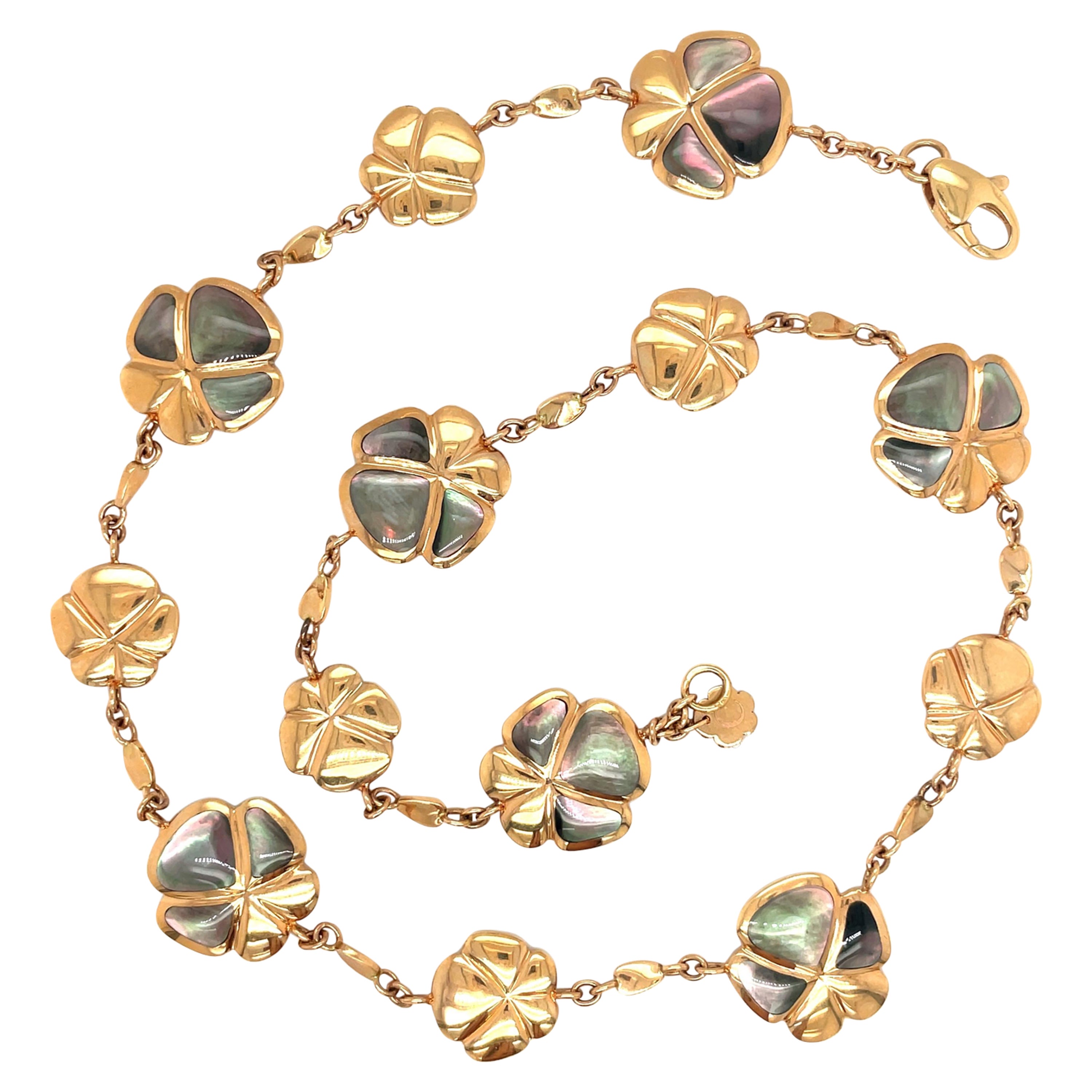 18KT Rose Gold Viola Flower Necklace with Inlayed Mother of Pearl Petals For Sale