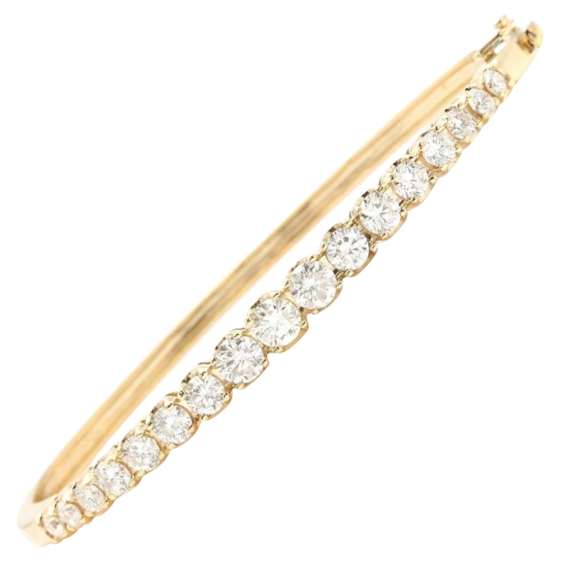 3.40 Carats Natural Diamond 14K Solid Yellow Gold Bangle Bracelet For Sale