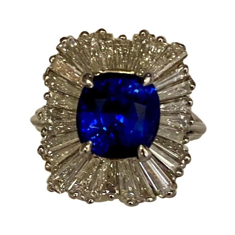 AGL Certified 3.76 Carat Sapphire Diamond Ring For Sale
