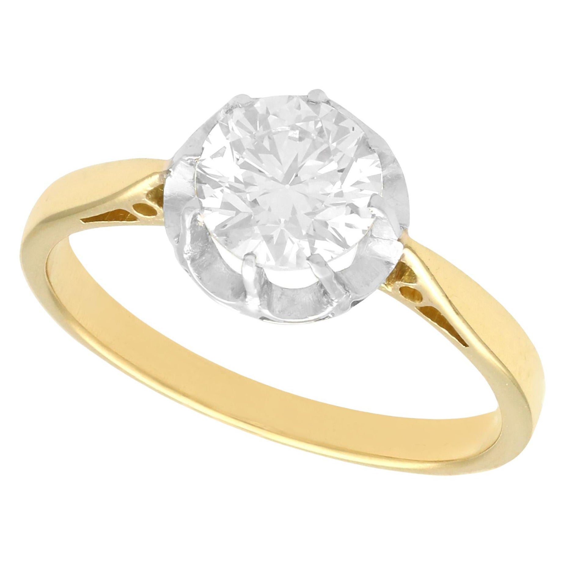 Bague de fiançailles solitaire en or jaune et diamant de 1,07 carat datant des années 1920 en vente