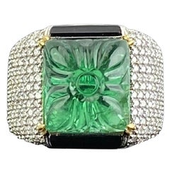 Zertifizierter 9,80 Karat geschnitzter Smaragd, Diamant und schwarzer Onyx Unisex-Cocktailring