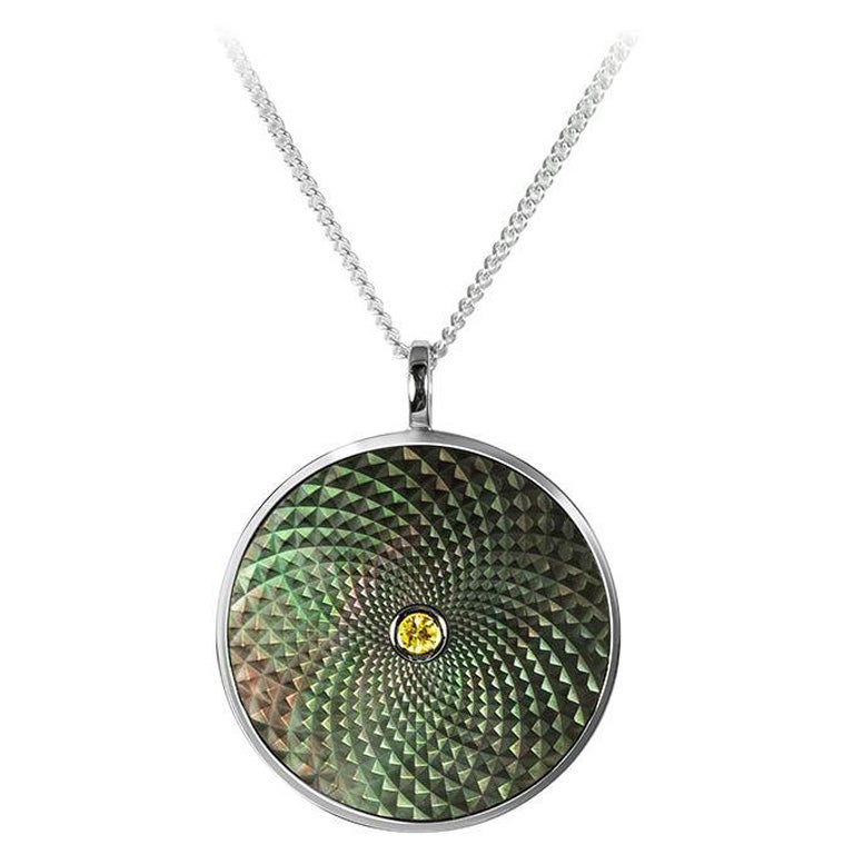 Deakin & Francis Large Pendant with Grey Mother-of-Pearl and Yellow Sapphire For Sale