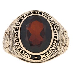 Yellow Gold College of Mount Saint Vincent Class Ring, 14k Synthetic Spinel