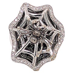 Diamond Spider Ring in 18K White Gold, White & Black Diamonds, Halloween Special