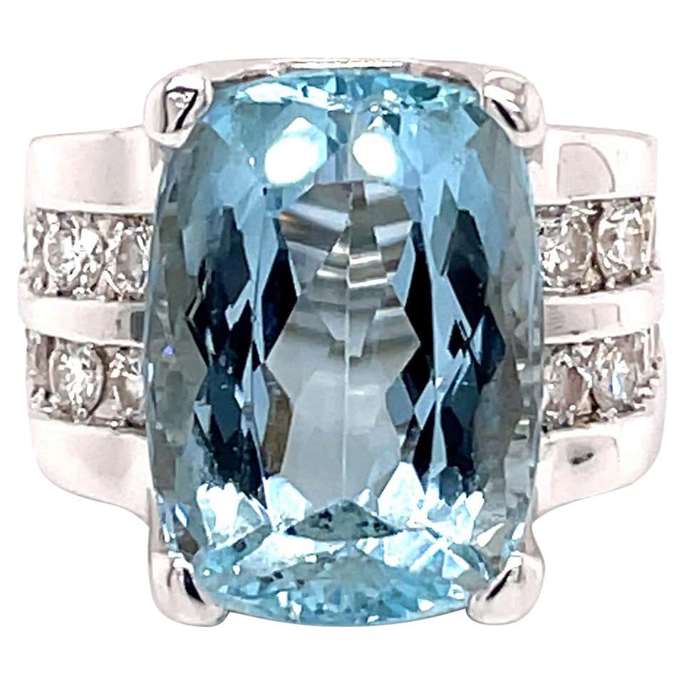 Vintage 1960's 10ct Cushion Cut Aquamarine Ring with Diamonds For Sale ...