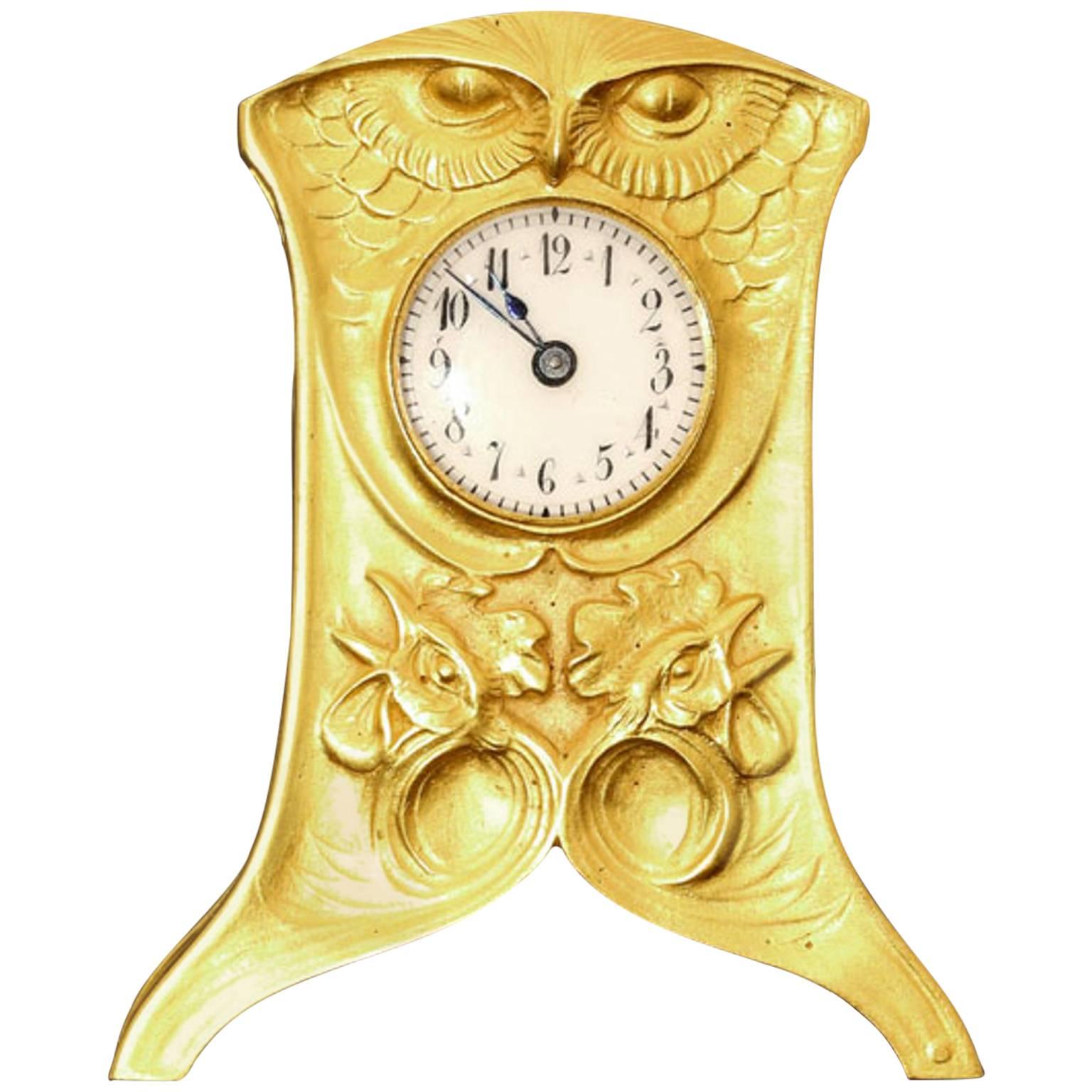 1900 Vever Beautiful Gold Art Nouveau Travel Clock 