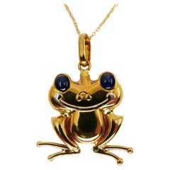 Vintage 18K Yellow Gold and Blue Sapphire Frog Pendant, Also Suitable for Kids