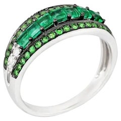 Fashion Emerald Tsavorite Diamonds White Gold Band Ring for Her