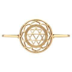 Bracelet jonc avec symbole Durga Yantra en or 14 carats pour son spirituel cadeau