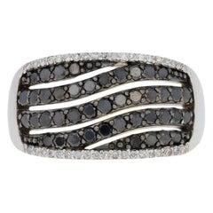 Retro New 1.00ctw Round Brilliant & Single Cut Diamond Ring, Silver Wave Design