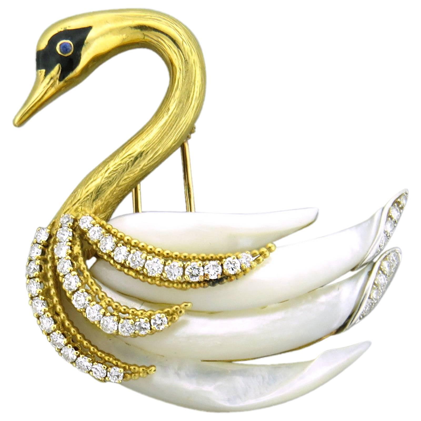 Boucheron Exquisite Pearl Sapphire Diamond Gold Swan Brooch Pin