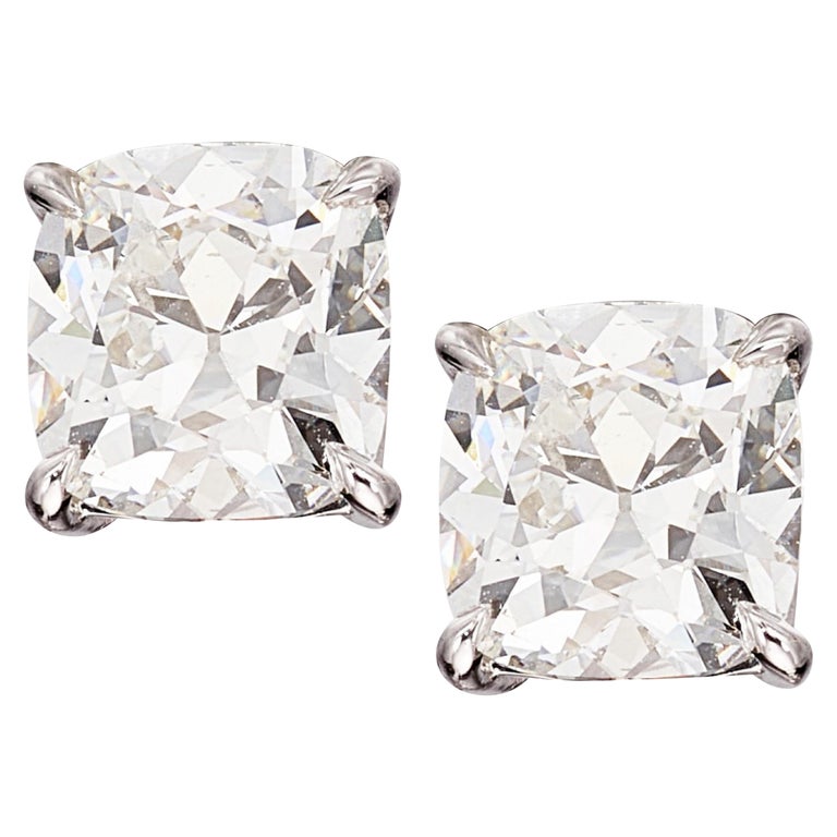 Cushion cut diamond studs Clearance