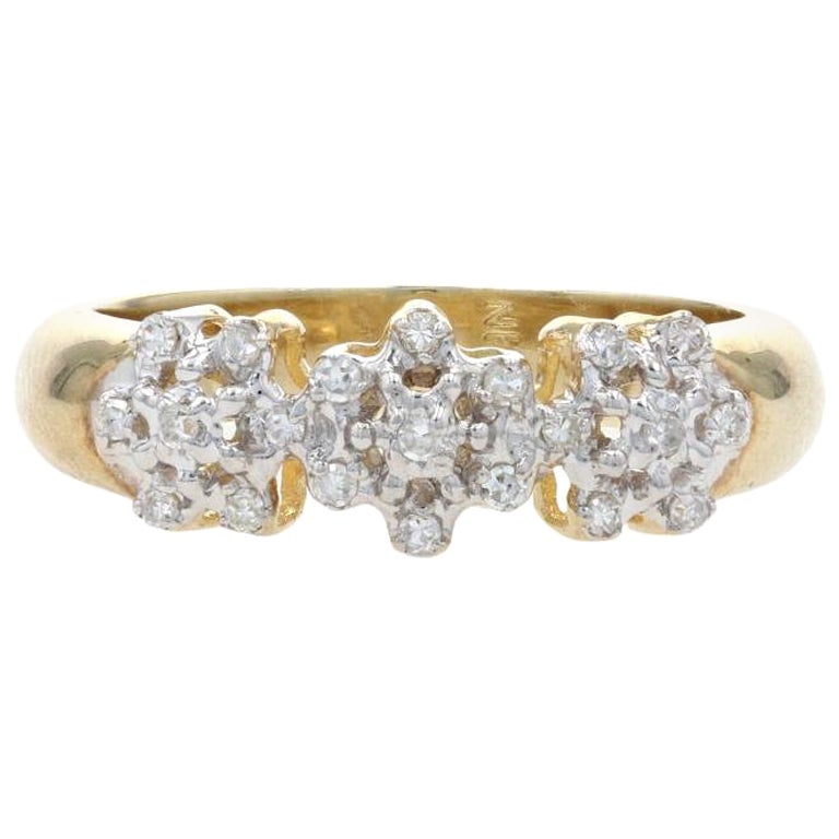 New Diamond Ring, 10k Gold Flowers Snowflakes Single Cut .20ctw For Sale