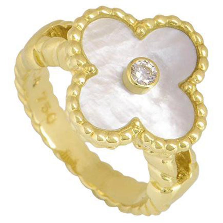 Magic Alhambra Ring