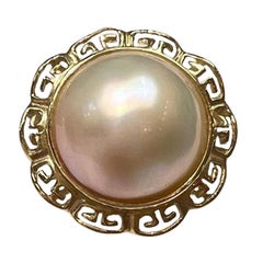 Anello con perla Mabe e oro giallo 14k