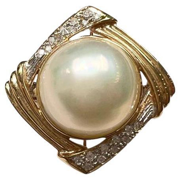 Mabe Pearl with 14k Yellow Gold Ring with Diamonds For Sale