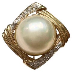 Mabe Pearl with 14k Yellow Gold Ring with Diamonds