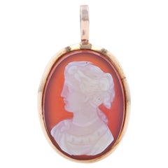 Vintage Carved Hardstone Agate Cameo Pendant 10k Yellow Gold Silhouette