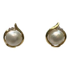 2pcs of Mabe Pearls with 14k Yellow Gold Push Back Earrings with Diamo