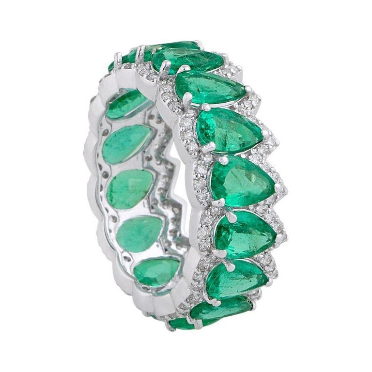 5.85 Carat Emerald Diamond 14 Karat Gold Ring For Sale