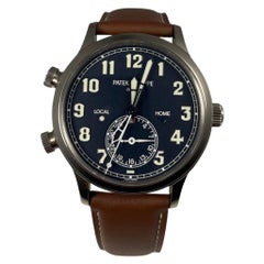 Patek Philippe Calatrava Pilot Travel Time 5524G-001 Weißes Gold blaues Zifferblatt