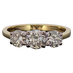 Brilliant Cut Diamond Three-Stone Ring 18 Karat Yellow & White Gold
