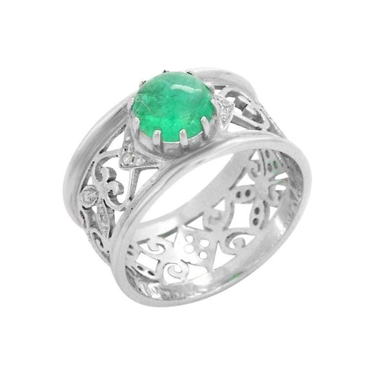 Emerald Diamond Filigree Shank Band Ring in 14k Solid White Gold For Sale