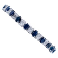 Bracelet moderne en or blanc 18 carats avec 4,74 carats de diamants et saphirs bleus