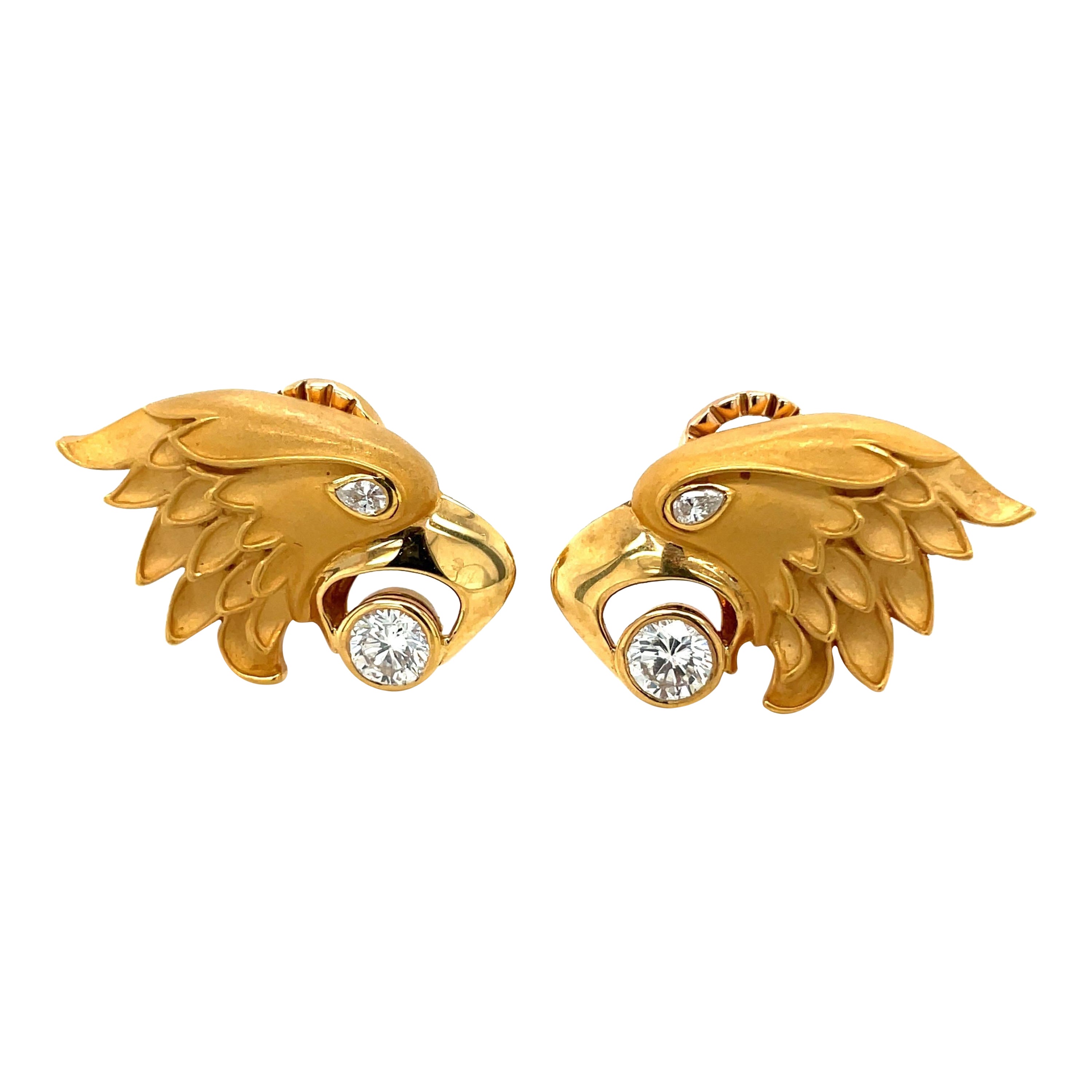 Carrera Y Carrera Boucles d'oreilles tête d'aigle en or jaune 18 carats avec diamants 0,65 carat en vente