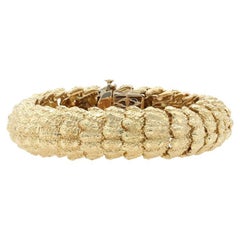 Yellow Gold Curved Link Bracelet, 18k Textured Scales