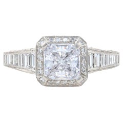 Tacori Bague de fiançailles en platine avec halo de croissants inversés en forme de demi-lune HT2531