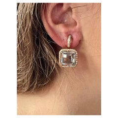 Elegant 18 K Rose Gold Earrings with Diamonds and Green Amethyst