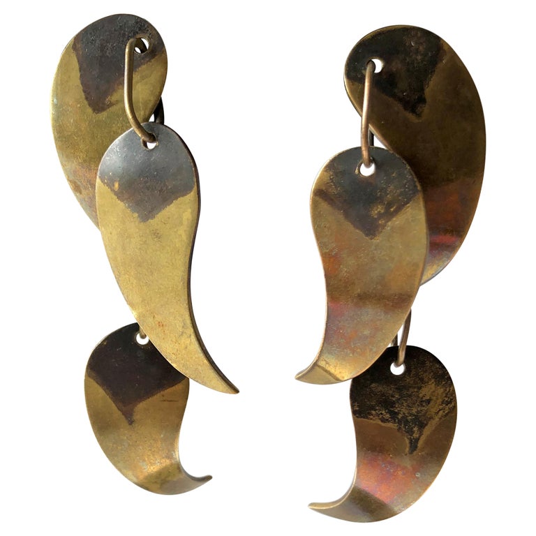 1950s Art Smith American Modernist Patinated Brass Kinetic Screw Back Earrings For Sale