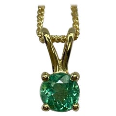 Vivid Green Colombian Emerald Round Cut 18k Yellow Gold Solitaire Pendant