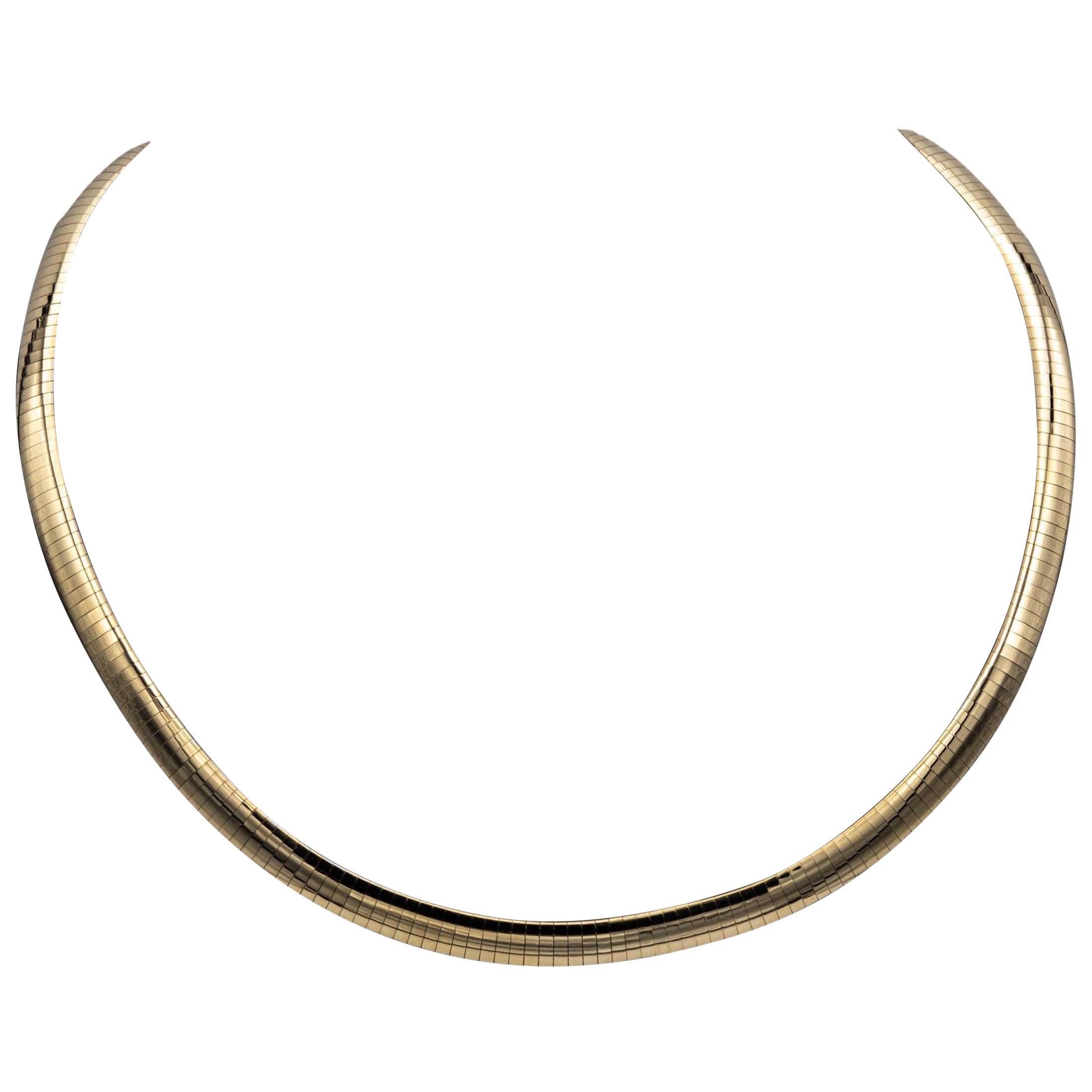 Italian Geometric Yellow and white Gold Circle Necklace For Sale at 1stDibs