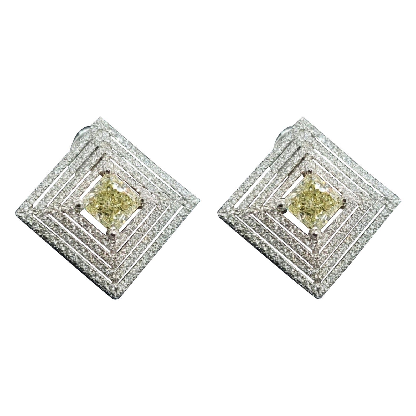 White Gold Earrings with 2.02ct Fancy Yellow Center Diamond & 1.66ct Diamonds For Sale