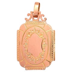 French Medallion Souvenir Holder Rose Gold 18 Karat