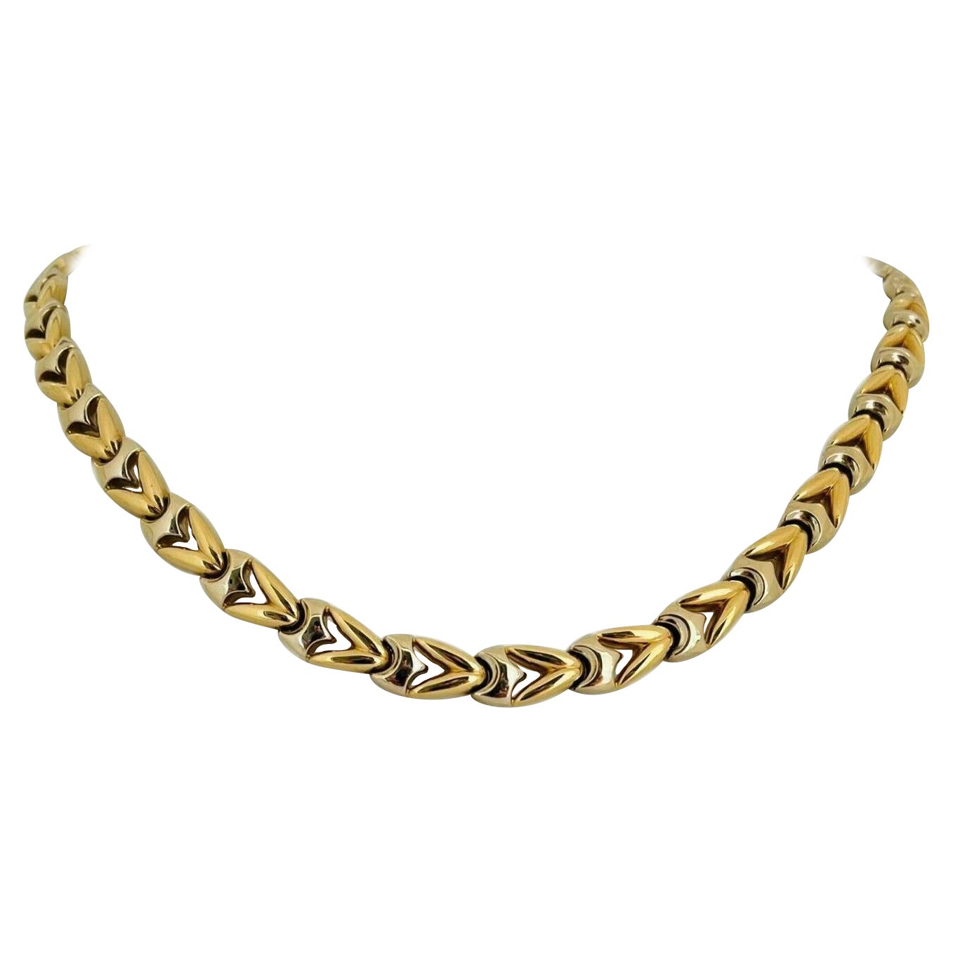 18 Karat Solid Gold Ladies Chain Necklace by Wempe 123 Grams For Sale