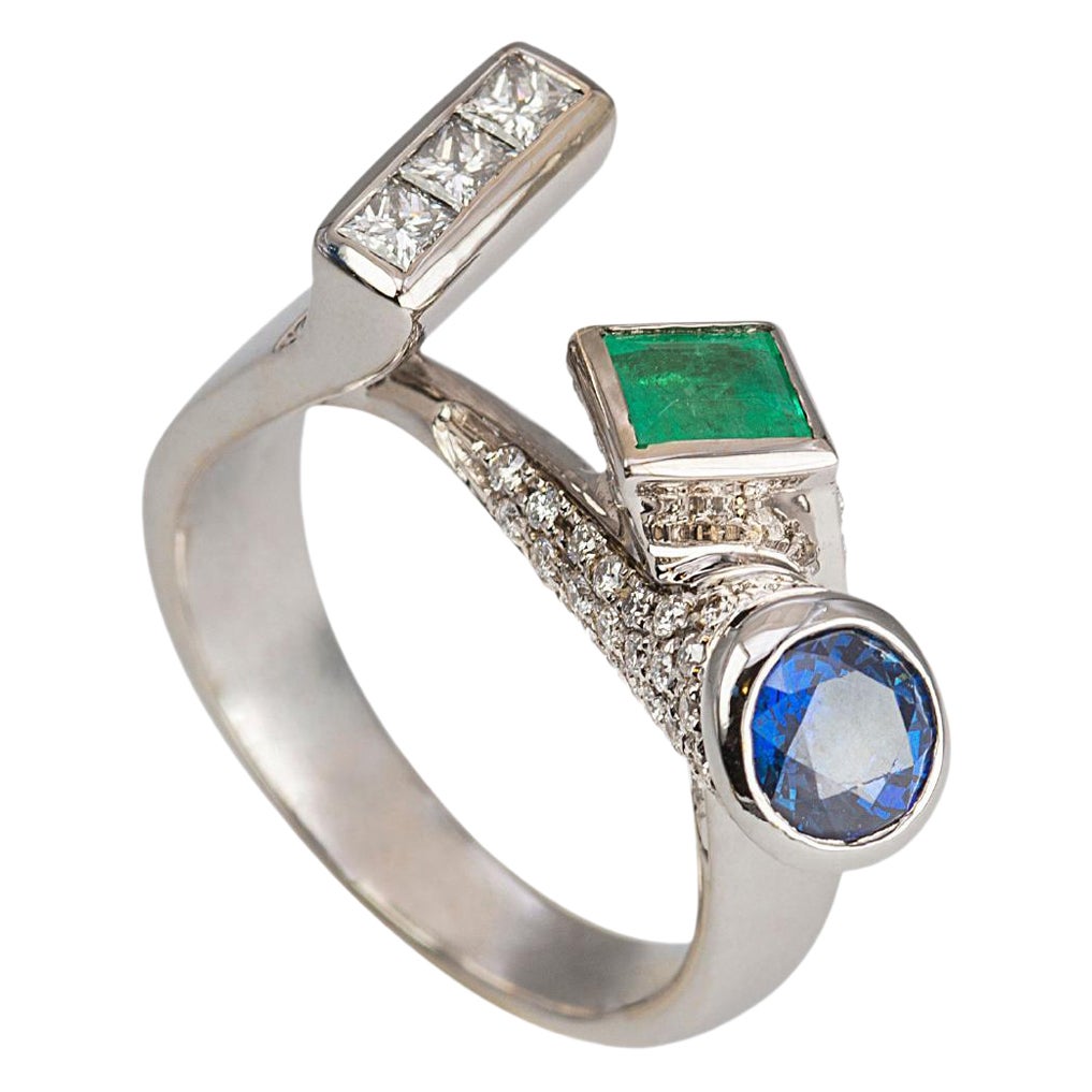 Contemporary 18K White Gold 1 Karat Sapphire 1.10 Karat Emerald Diamond Ring