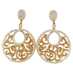 Pendientes colgantes de oro amarillo de 18 quilates con filigrana de diamantes de 1,67 quilates
