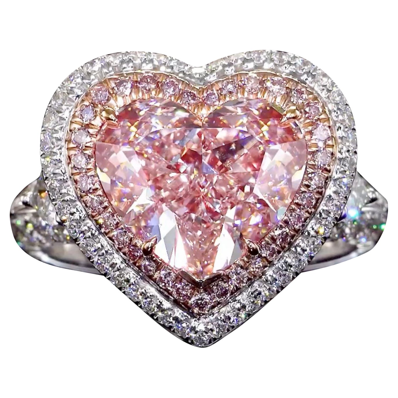 Emilio Jewelry, bague en diamant rose sans défaut interne certifié Gia de 4,50 carats